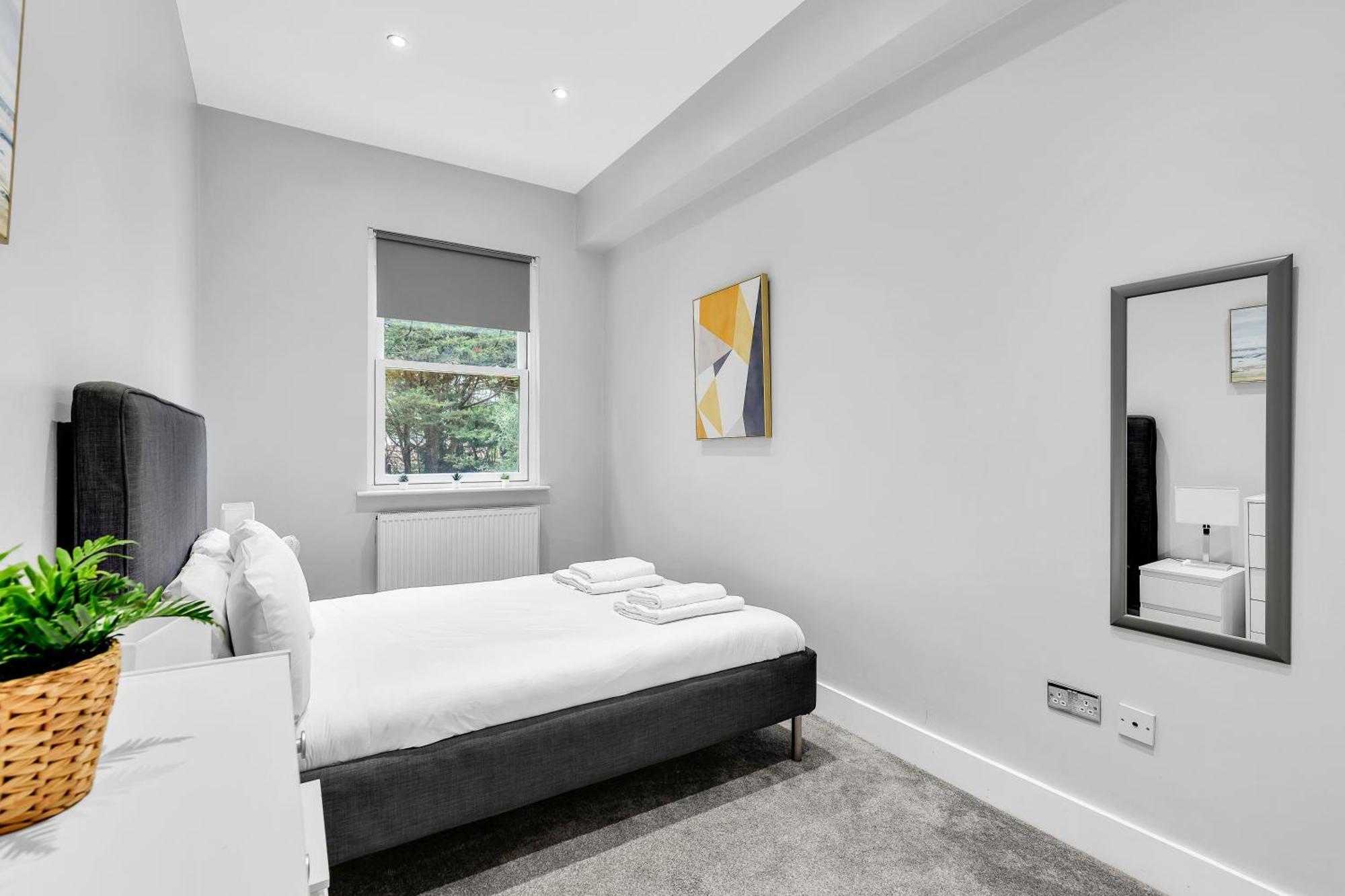 Stylish & Modern St Johns Hill Londra